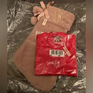 Victoria’s Secret NWT OS Robe and Stocking Bundle